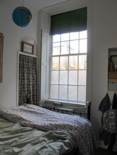 Decorative Accents For Window Glass Adding Privacy To Modern