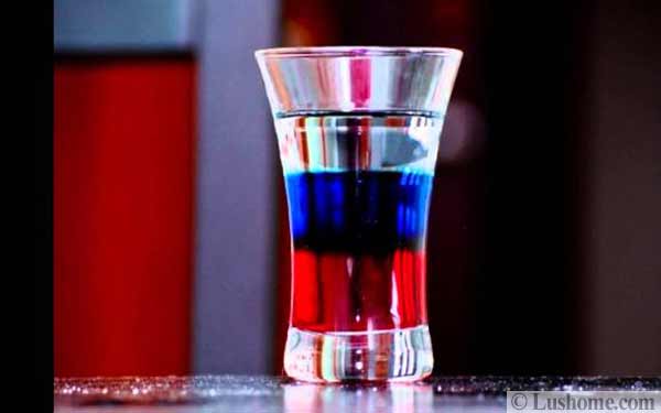 red and blue drink cocktail