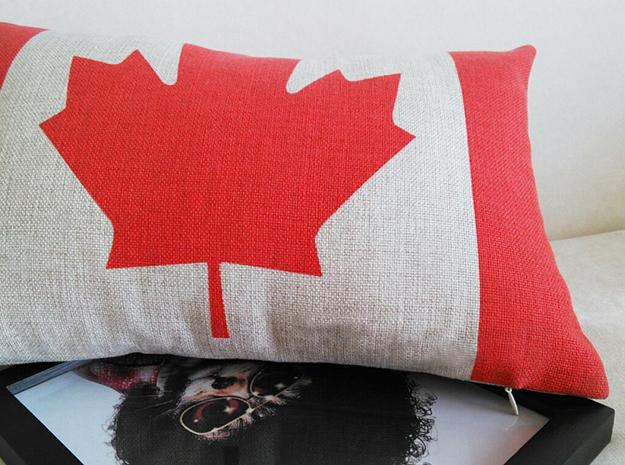 interior decorating with maple leaves and red home accents