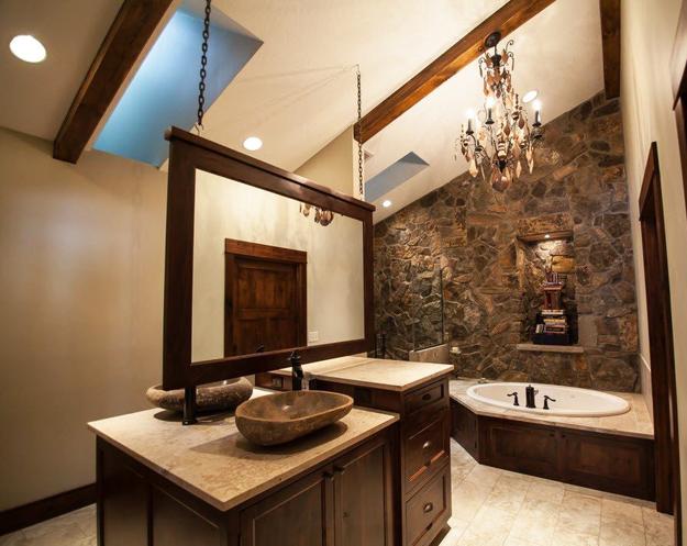 Latest Trends In Decorating With Bathroom Mirrors