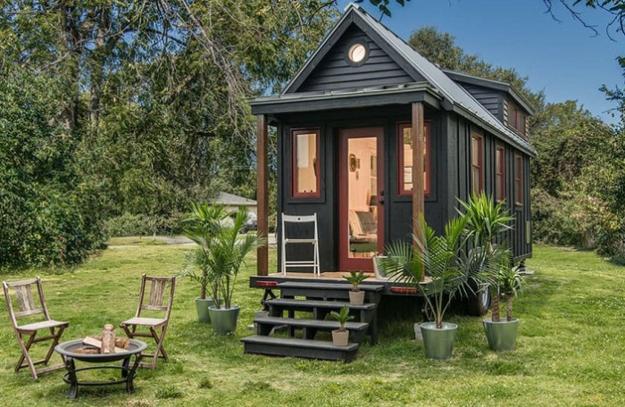 mobile house exterior