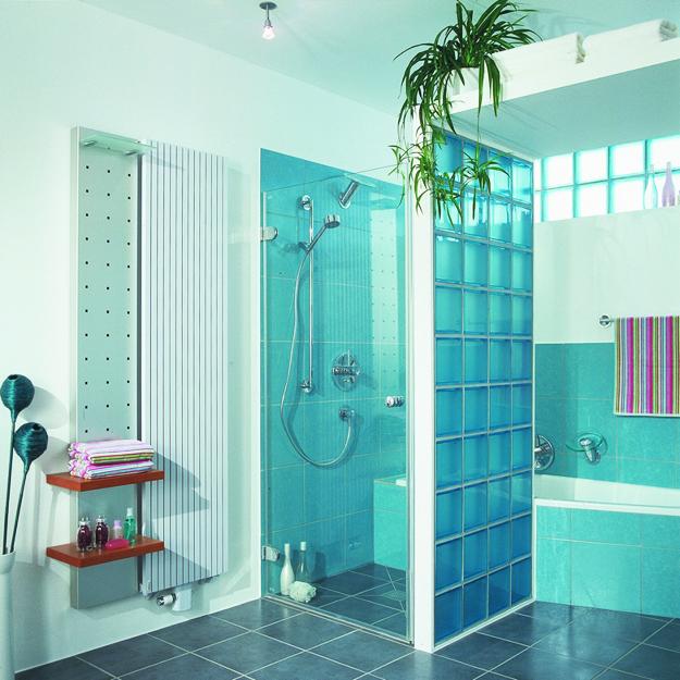 Glass Block Walls For Bright And Modern Bathroom Design