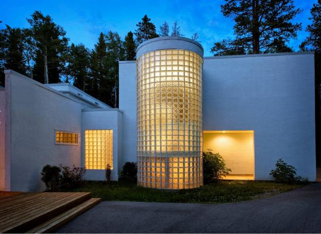 Glass Block Designs Of Exterior Walls Infusing Natural Light
