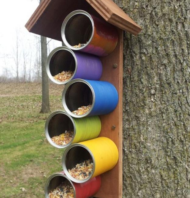 metal cans birdfeeders