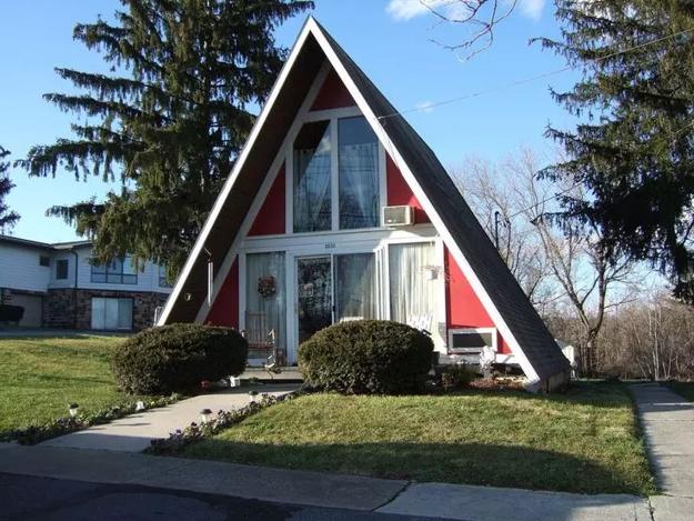 Retro Modern House  Designs  with A Frame  Roofs 