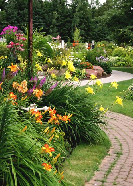 curvy garden path