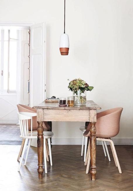 How to Mix and Match Dining Chairs and Use Colors in 