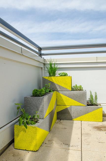 DIY Concrete Planters, Ideas for Outdoor Home Decorating with Flowers