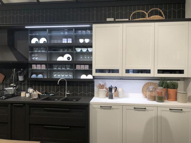 Modern Kitchen Design Trends 2019 Two Tone Kitchen Cabinets Modern Kitchen Design Trends 2019 Two Tone Kitchen Cabinets