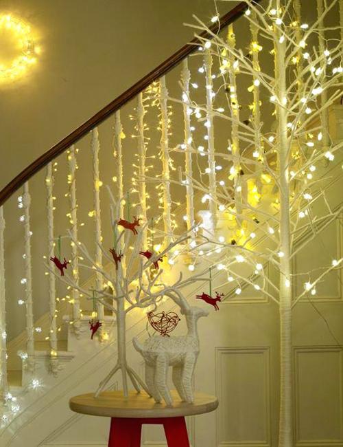 27 Best Christmas Stair Decorations - Christmas Decor for Stair Rail