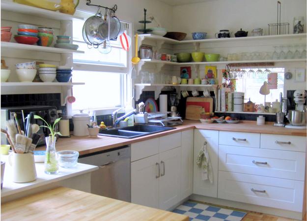 https://www.lushome.com/wp-content/uploads/2018/11/corner-shelves-wall-kitchen-design-18.jpg