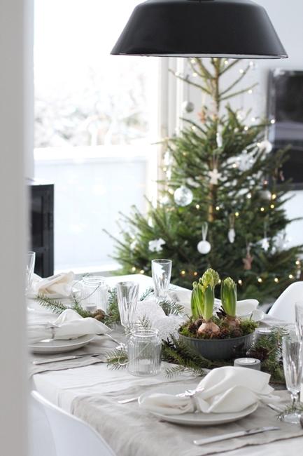 10 Christmas Trends to Refresh your Winter Holiday Table Decoration