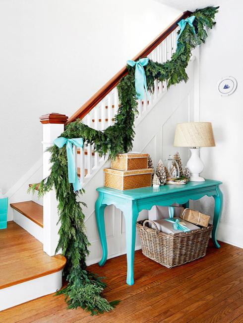 staircase decoration for winter holidays