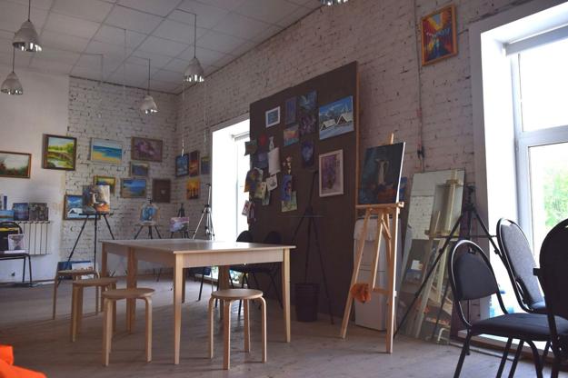 Art Studio Ideas, How to Design Beautiful Small Spaces Expanding