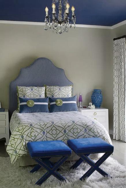 Dark Ceiling Designs In Modern Bedrooms
