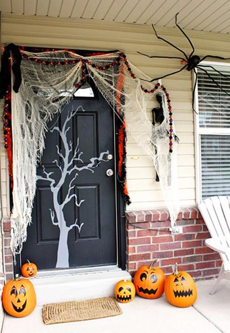 Halloween Ideas and Tips for Exciting Front Door and Yard Decorations