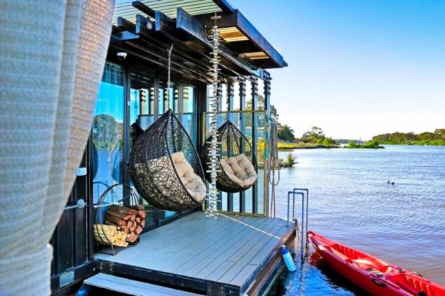 hanging chairs