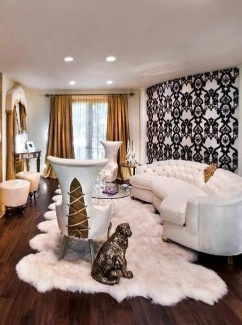 fur skin floor decoration
