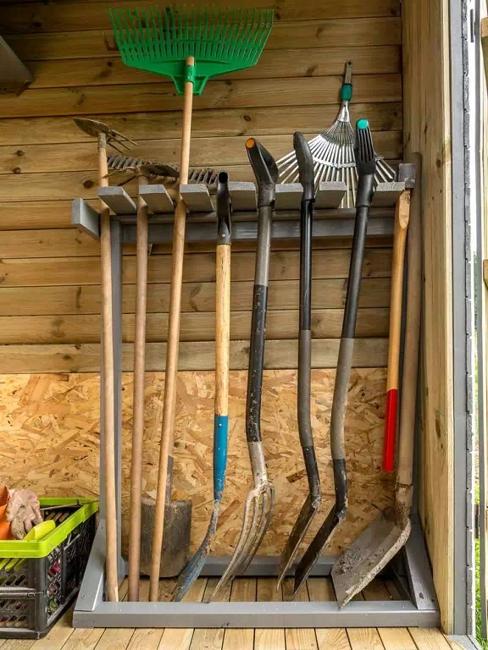 How to Organize Large Gardening Tools, 30 Ideas and DIY ...