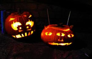 Pumpkin Lanterns, 40 Carving Designs, Spooky Halloween Ideas