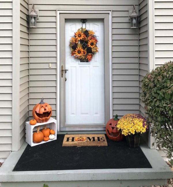 Original Halloween Ideas for Your Front Door Decoration