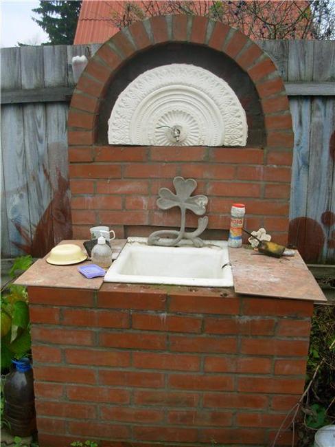 Outdoor Sinks, Convenient and Cheap Backyard Ideas