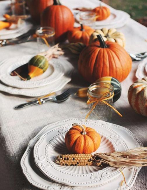 Thanksgiving Table Centerpieces Designed with Corn, Fall Decorating Ideas