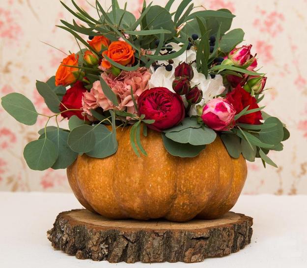 Last Minute Fall Table Decorating, DIY Pumpkin Flower Centerpiece Idea