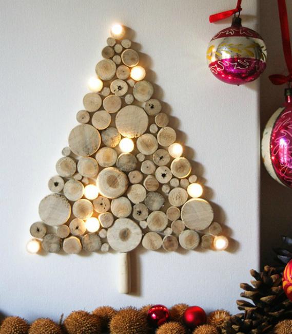 wood slices holiday tree