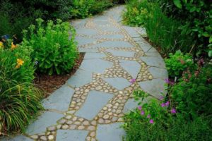 55 Stone Garden Paths, Straight and Shapely Walkway Design Ideas