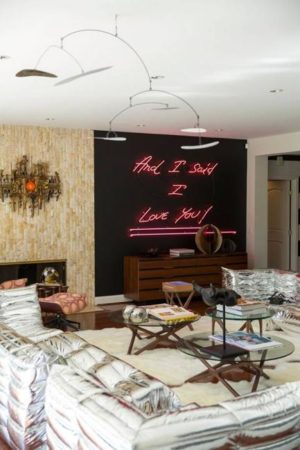 Colorful Neon Signs and Lighting Ideas Bringing Excitement into Modern ...