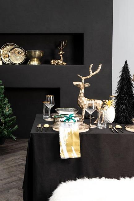 black christmas decorating ideas golden decorations