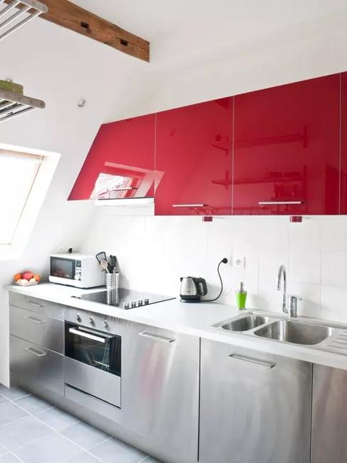 white red kitchen cabinets