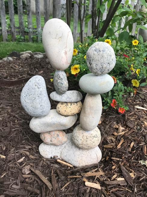 RM 5 Leaf Style Painted Stone | Decor Stone | Painted Rocks | Healing Stone  | Wellness Stone | Goodwill Stone : Amazon.in: Pet Supplies