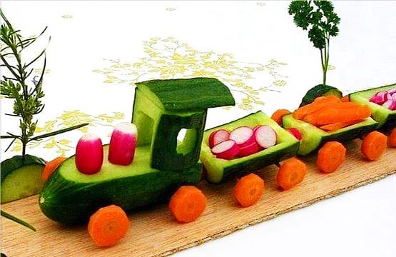Children Vegetable Salad Train Shape Stock Photo - Download Image Now -  Appetizer, Breakfast, Bud - iStock