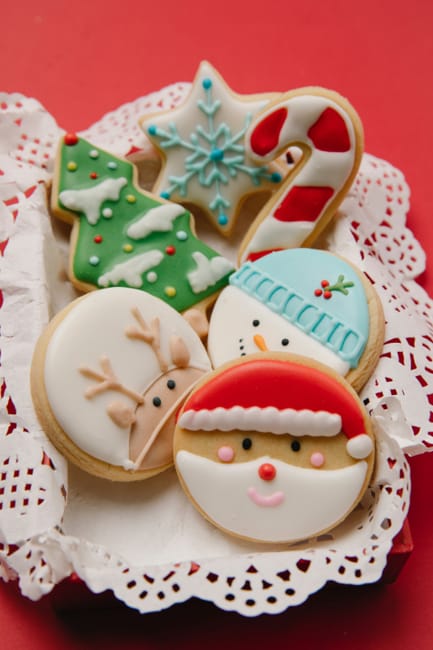 round cookies winter holiday decorations christmas gifts