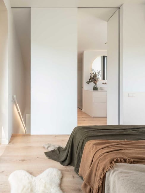neutral colors bedroom design
