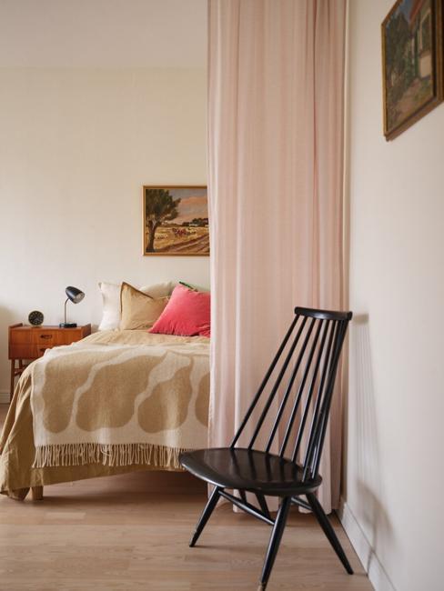 curtain space divider