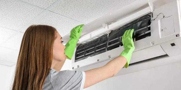 cleaning air conditioning