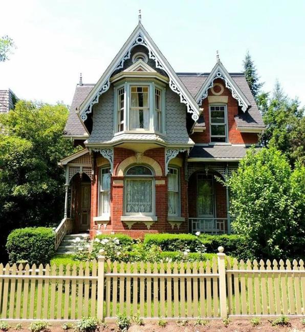 vintage style house roof design
