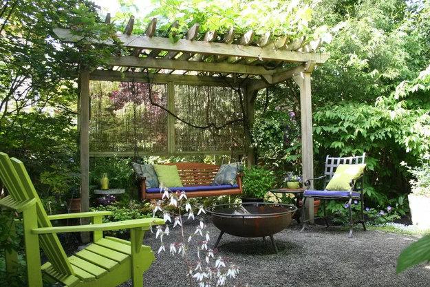 garden structures swing benches backyard ideas