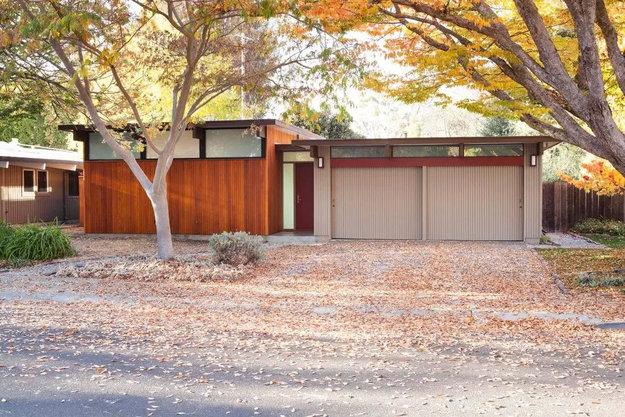 bungalows one story homes attached garages