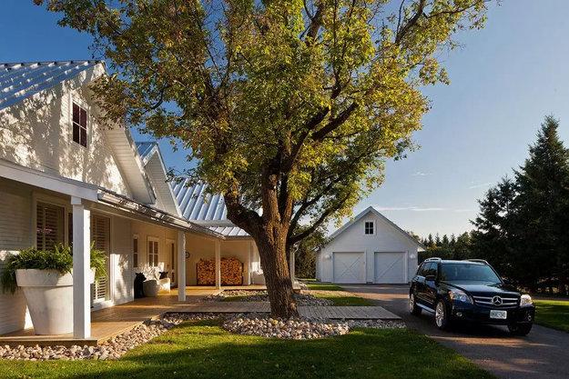 bungalows one story homes attached garages