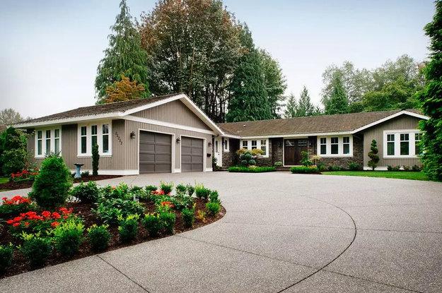 bungalows one story homes attached garages