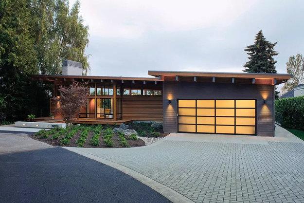 bungalows one story homes attached garages