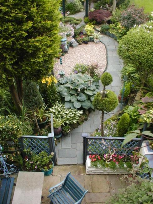how to widen small long narrow backyard spaces
