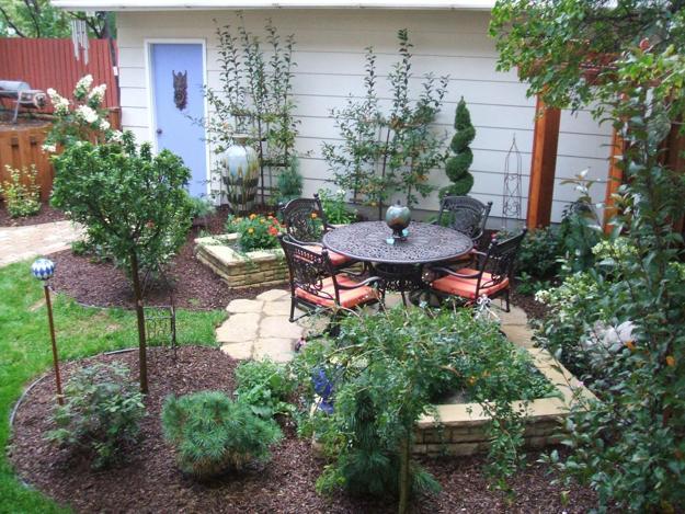 how to widen small long narrow backyard spaces