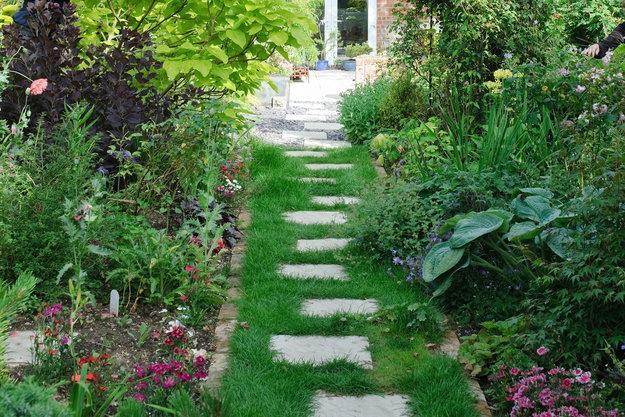 how to widen small long narrow backyard spaces