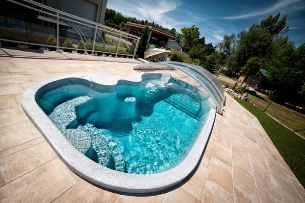 unique water features swimming pool designs