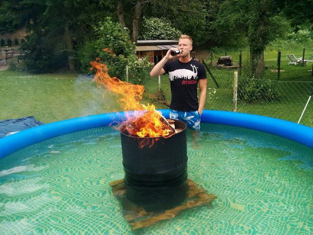 unique water features swimming pool designs